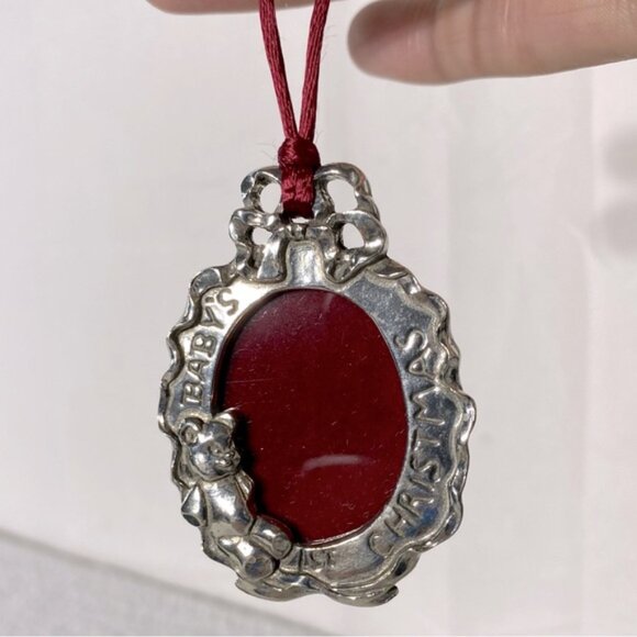 Vintage Seagull Pewter Baby’s 1sty Christmas Oval Picture Frame Ornament - Picture 3 of 5